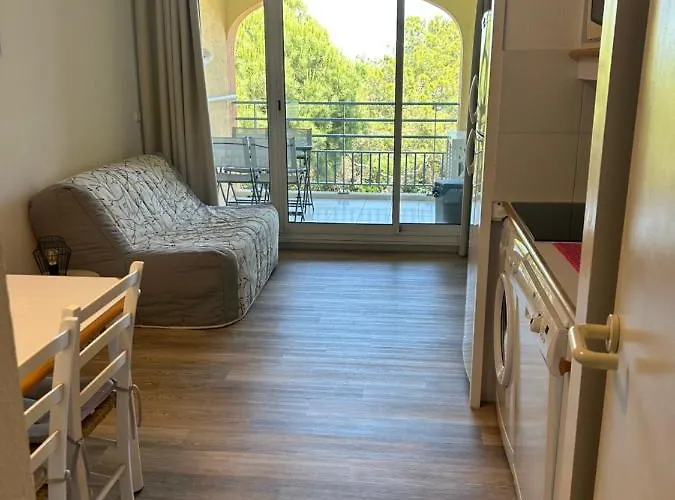 Entre Et Piscine Hyères